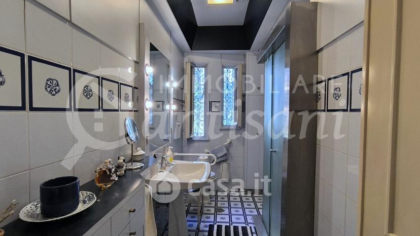 Villa in Via dei Cappuccini — foto 17 di 58