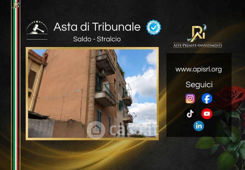 Trilocale in Via dei Limoni 45 — foto 24 di 36
