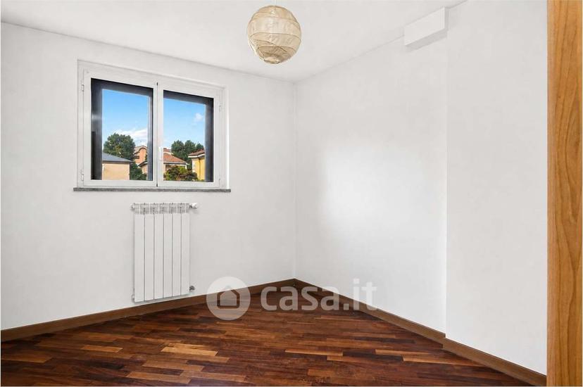 Trilocale in Via Palmanova 12 — foto 4 di 29