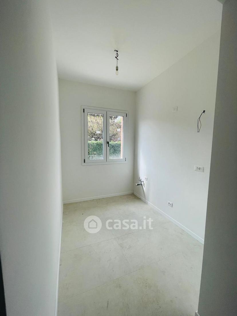 Quadrilocale in Via della Libertà 4 — foto 11 di 27