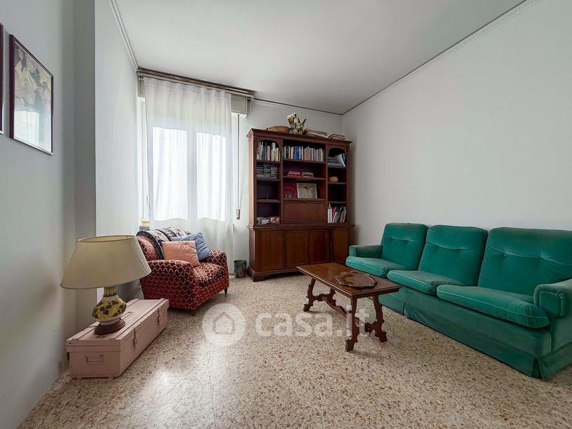 Appartamento in Via Onofrio Zeffirini 4