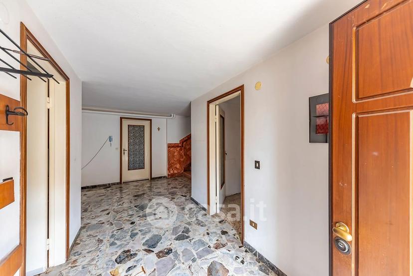 Villa in Via Monte Nevoso 10 — foto 12 di 49