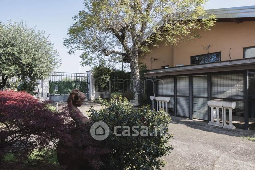 Villa in Via Magenta 34 — foto 42 di 42