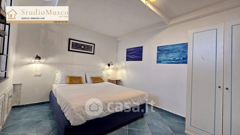 Loft in Via Marina Grande — foto 7 di 21