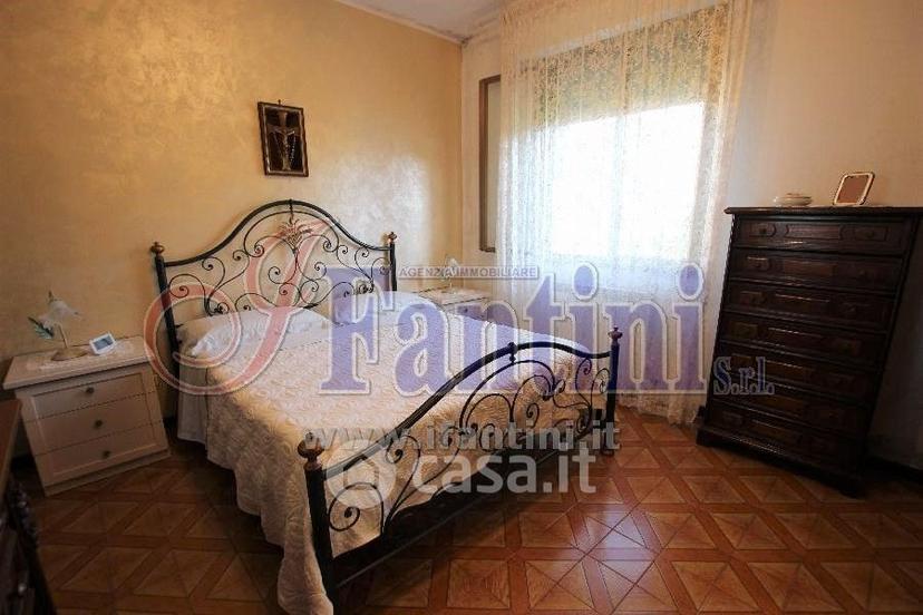 Quadrilocale in Via di Vittorio 1 — foto 22 di 27