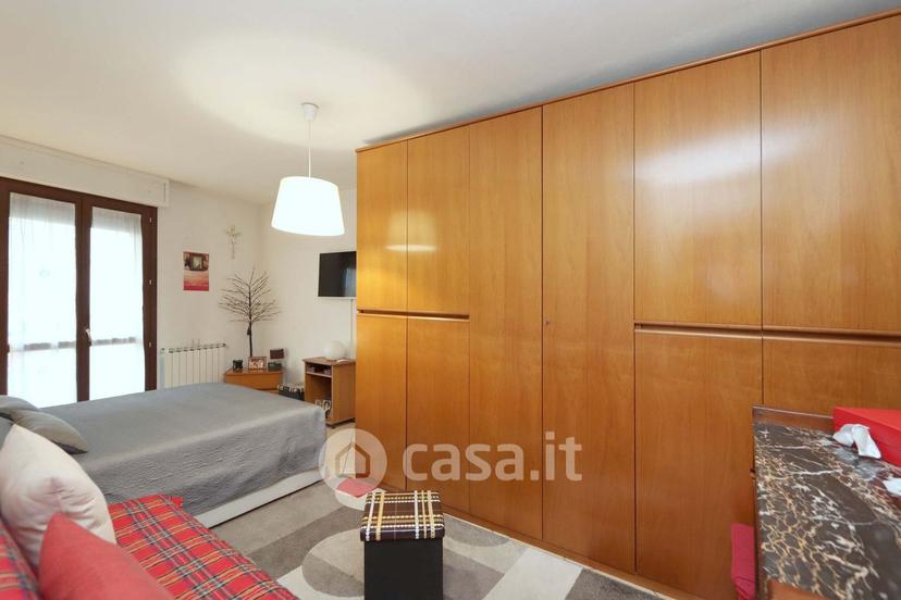Bilocale in Via Roma 215 — foto 20 di 31