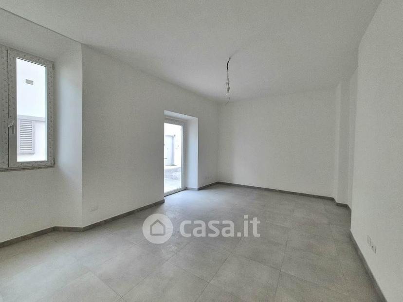 Trilocale in Via A. Gramsci 541 — foto 17 di 46