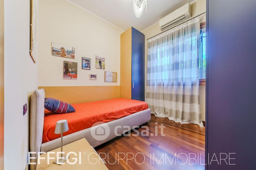 Villa in Via Galileo Galilei 2 — foto 24 di 39