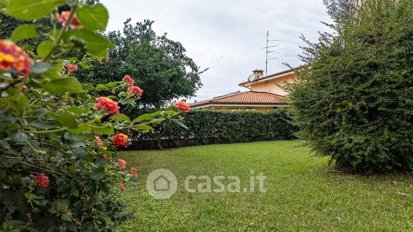 Villa in Via degli Allori E Lauri — foto 33 di 64