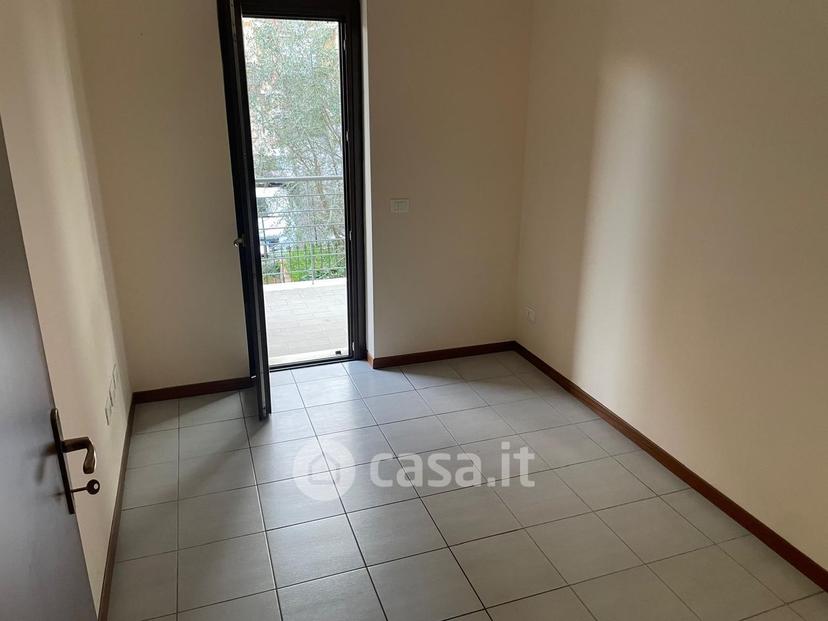 Trilocale in Via Ischia 42 — foto 23 di 25