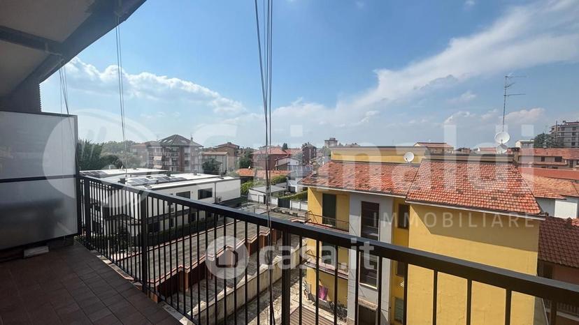 Quadrilocale in Via Cassolnovo 7 — foto 4 di 35