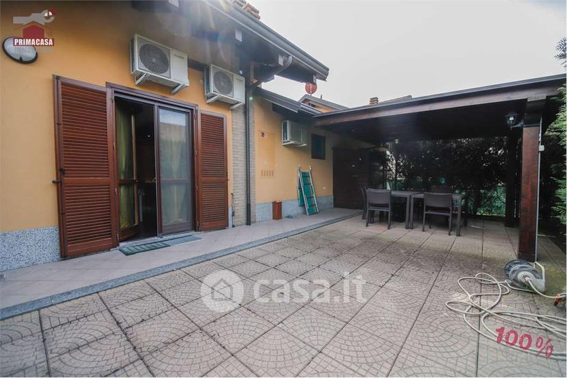 Villa in Via Bergamo 35 — foto 18 di 27