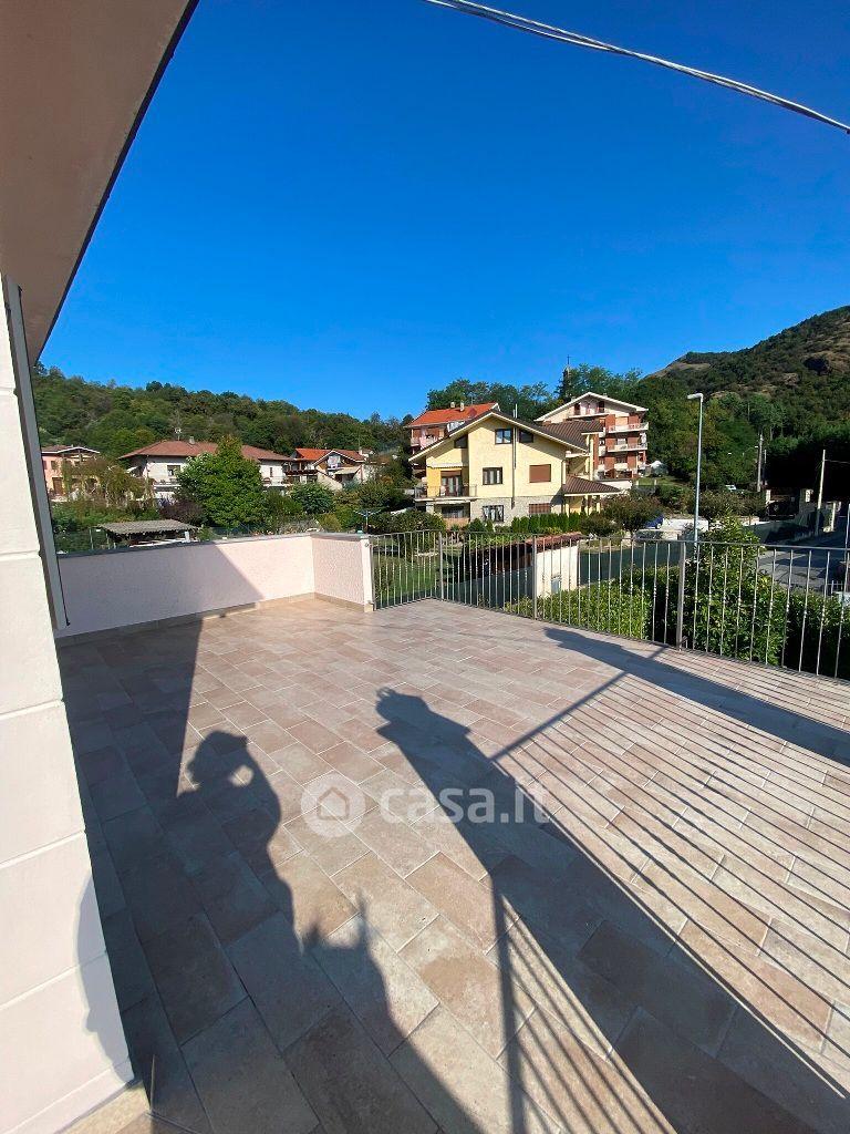 Villa in Piazza Libertà 5 — foto 3 di 34