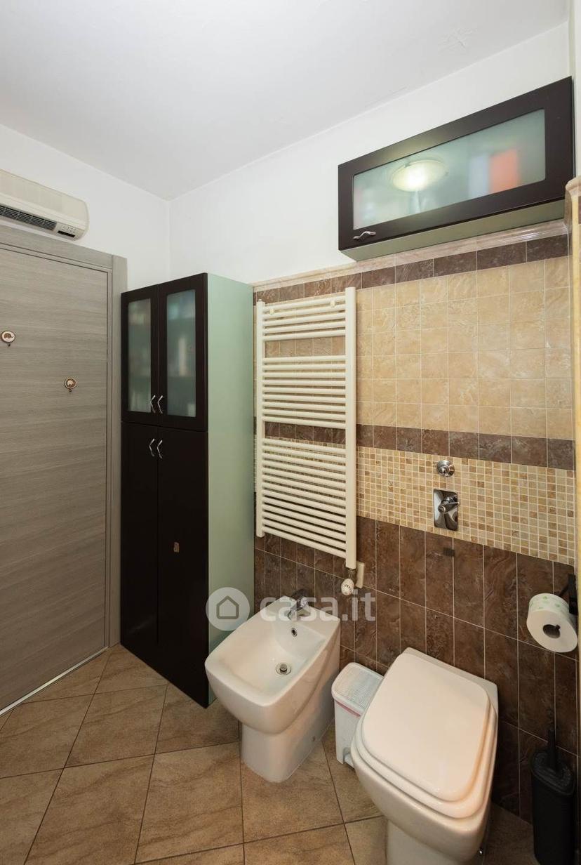 Trilocale in Via Emilio Alessandrini 2 — foto 3 di 29