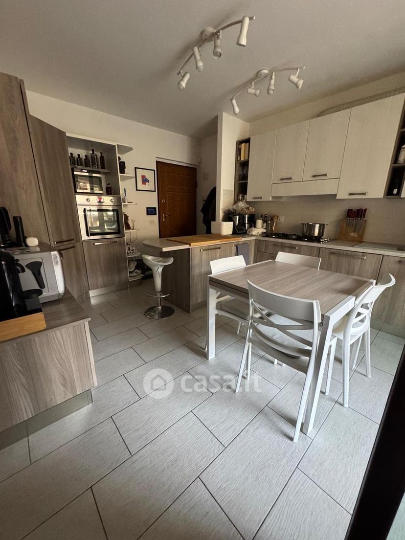 Trilocale in Via Salerano 45 — foto 27 di 30