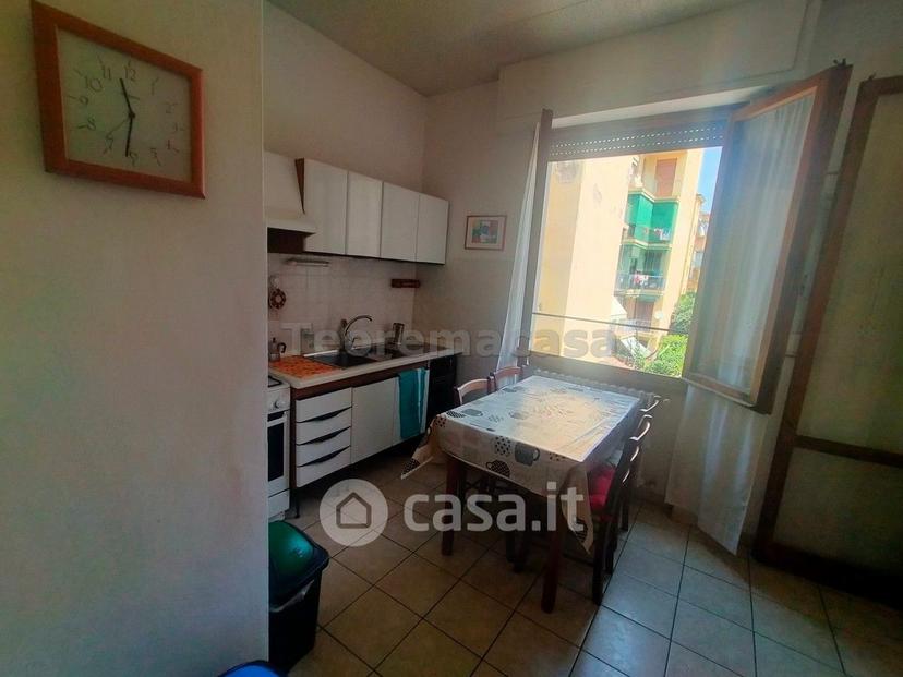 Quadrilocale in Via Castelfidardo 9 R — foto 5 di 25
