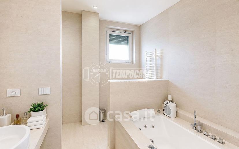 Quadrilocale in Piazza Fabrizio de André 10 — foto 15 di 34