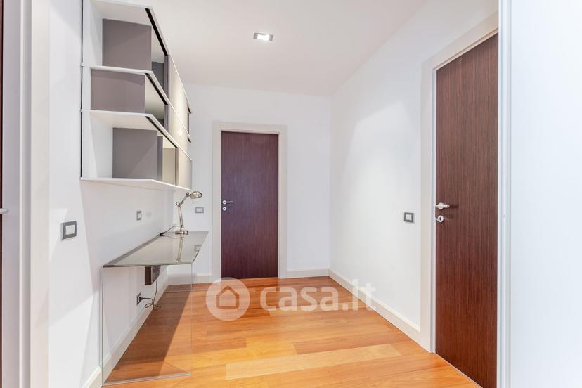 Quadrilocale in Viale Premuda 27 — foto 40 di 43