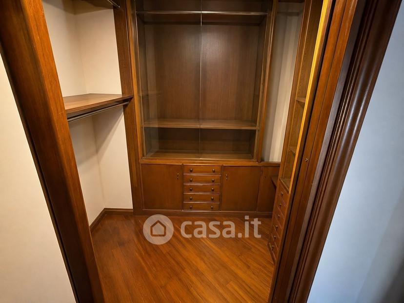 Trilocale in Via dei Salici 37 — foto 3 di 12