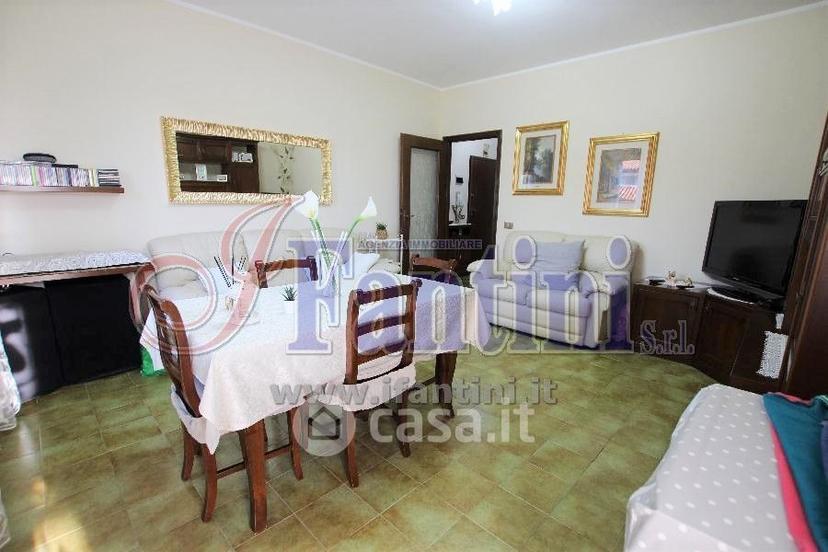 Quadrilocale in Via di Vittorio 1 — foto 12 di 27