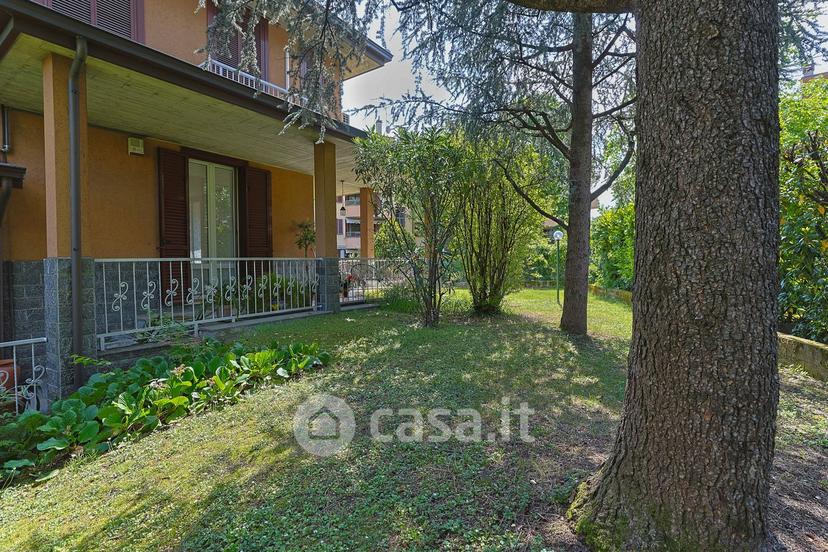 Quadrilocale in Viale Giuseppe di Vittorio 3 — foto 34 di 40
