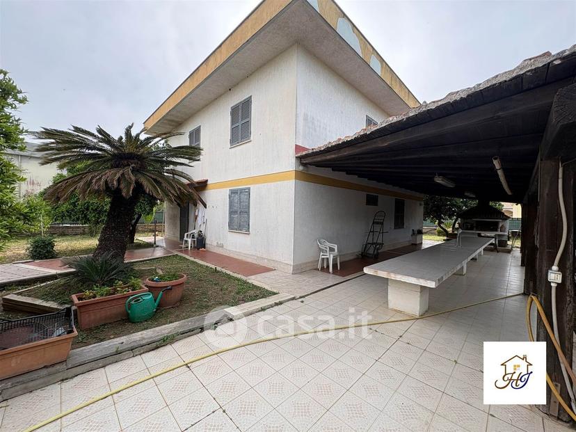 Villa in Via Palombara 6 — foto 4 di 29