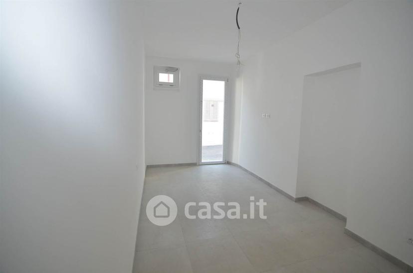 Trilocale in Via A. Gramsci 541 — foto 13 di 46