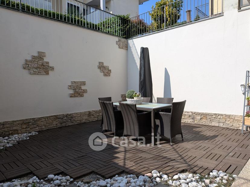 Trilocale in Via G. Pascoli 11 — foto 28 di 31