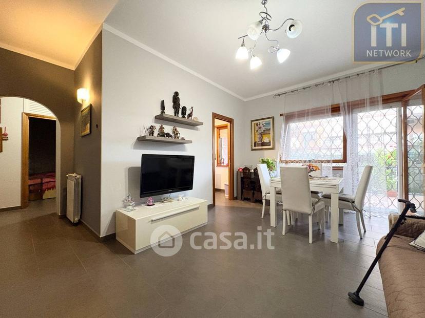 Trilocale in Via Sebastopoli — foto 16 di 22