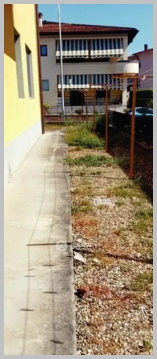 Trilocale in Via Brucalassi — foto 9 di 32