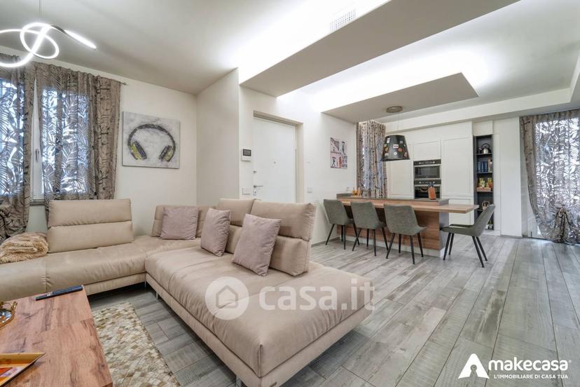 Villa in Via Giuseppina Biggiogero 1 — foto 28 di 33