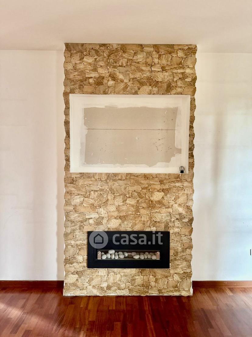 Trilocale in Via Aldo Moro — foto 9 di 22