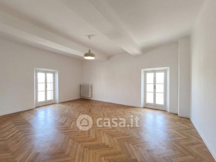 Trilocale in Via Emilia 250 — foto 10 di 23