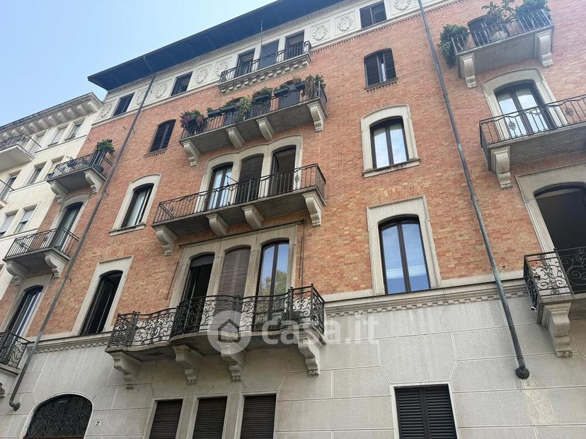 Trilocale in Corso Re Umberto 21 Bis — foto 15 di 34