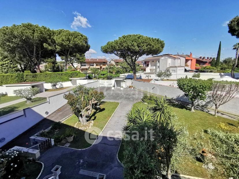 Villa in Via Eschilo — foto 23 di 37