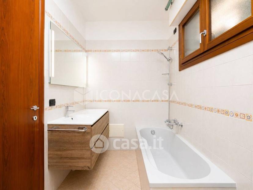 Trilocale in Via Stelloni Levante 26 — foto 3 di 29