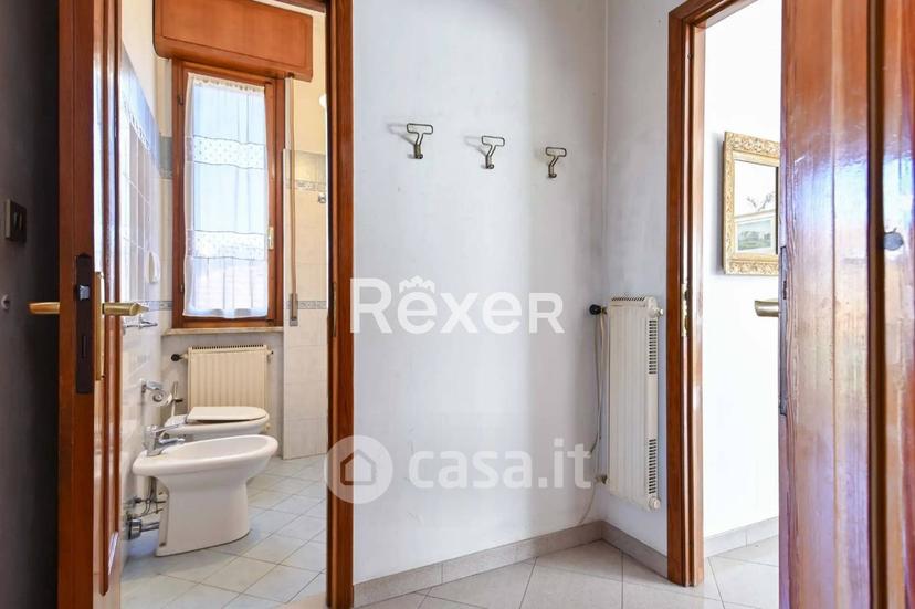 Appartamento in Via Antonio Gramsci 2 — foto 28 di 37