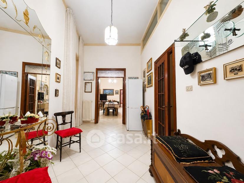 Quadrilocale in Via Santa Maria di Costantinopoli 130 — foto 2 di 27