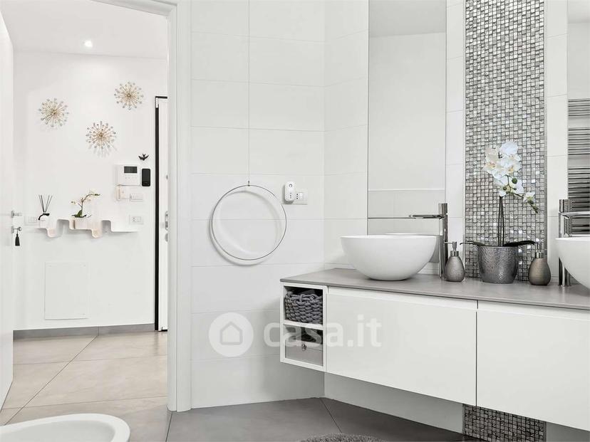 Trilocale in Via Giacomo Manzú 2 — foto 7 di 32