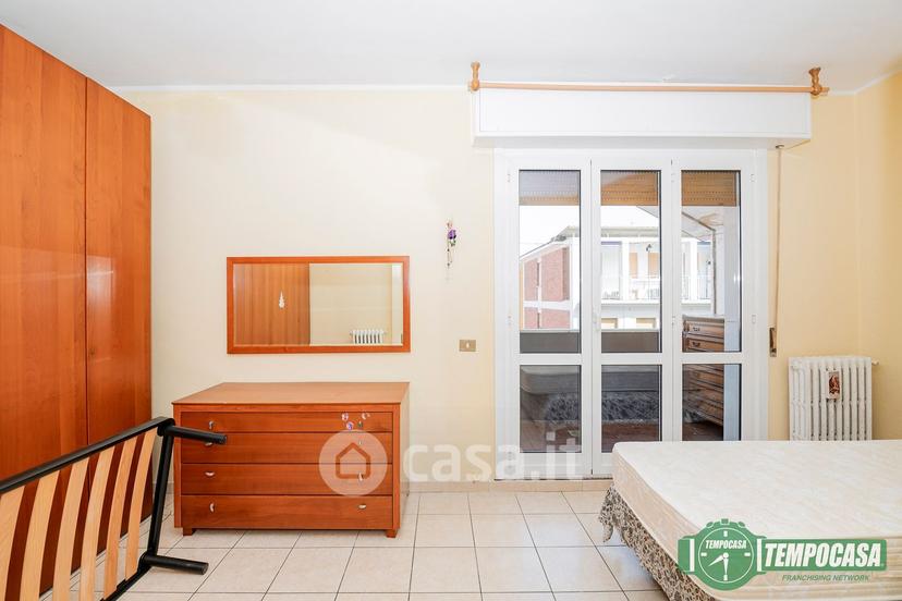 Bilocale in Via dei Pini 11 — foto 18 di 23