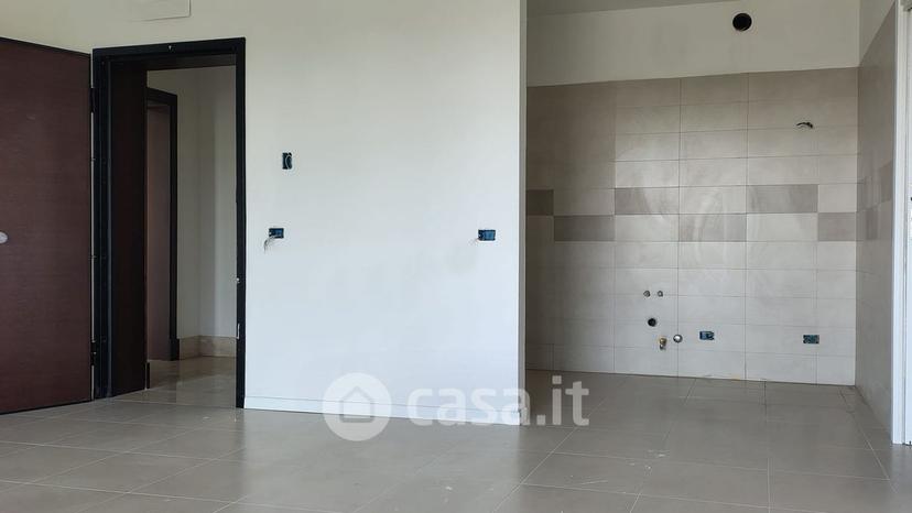 Bilocale in Via Martiri delle Foibe 25 — foto 12 di 25