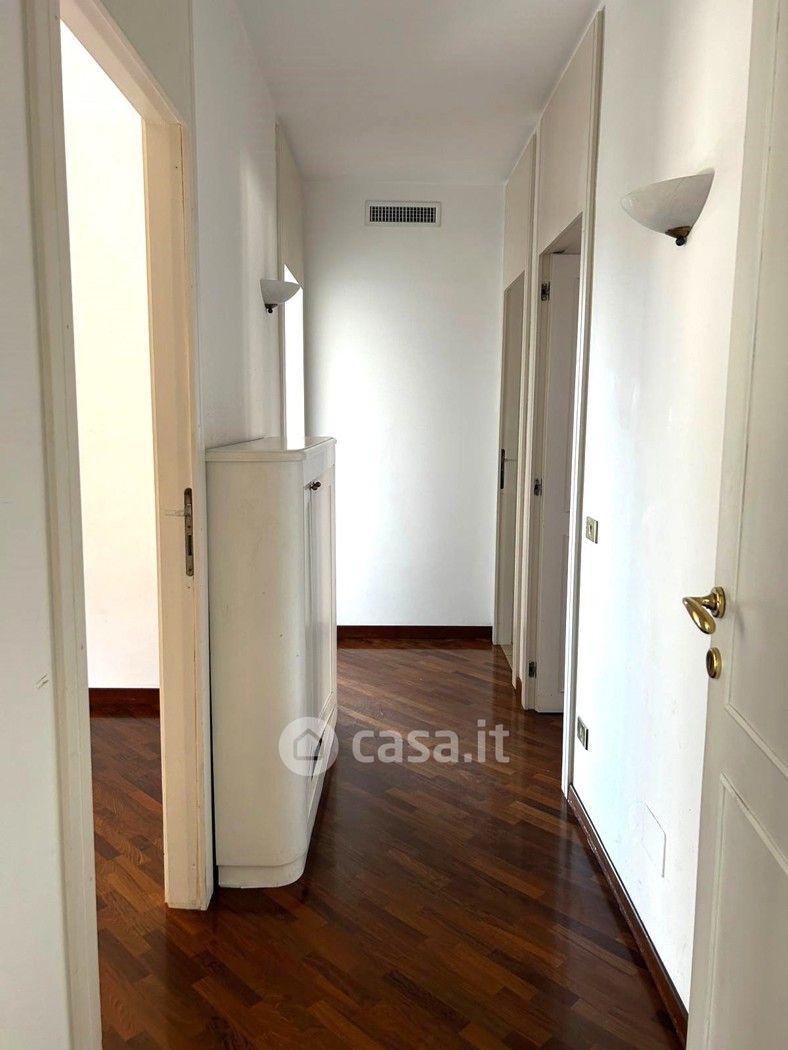 Quadrilocale in Via Benedetto Croce — foto 10 di 33