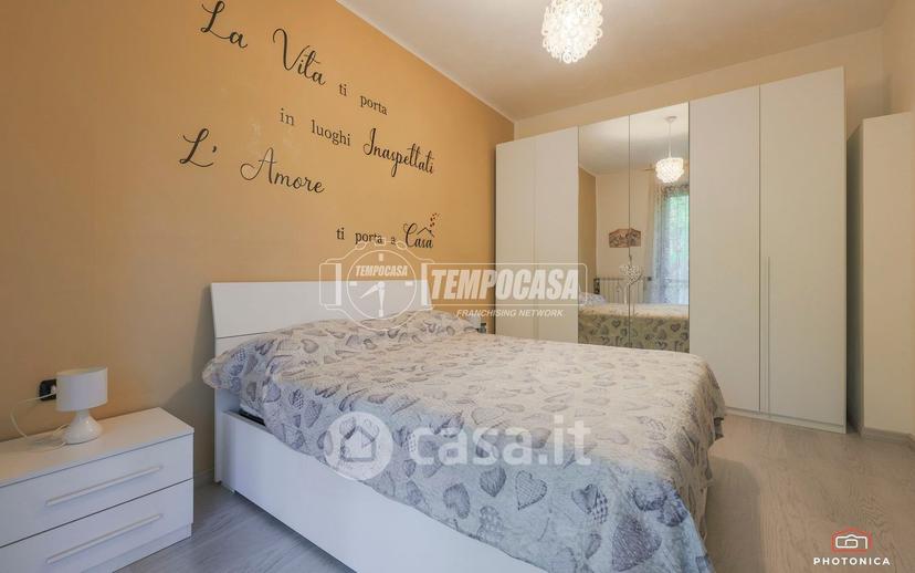 Trilocale in Via Cà Bassa — foto 24 di 34