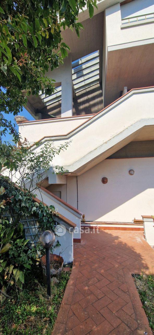 Appartamento in Via Chiantigiana — foto 12 di 38
