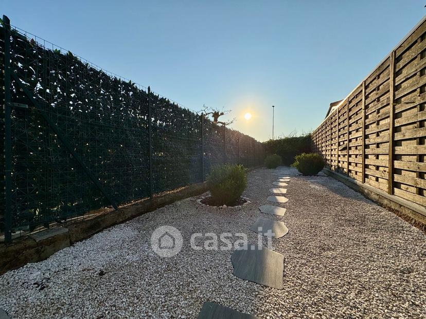 Trilocale in Via Gino Fratesi — foto 12 di 20
