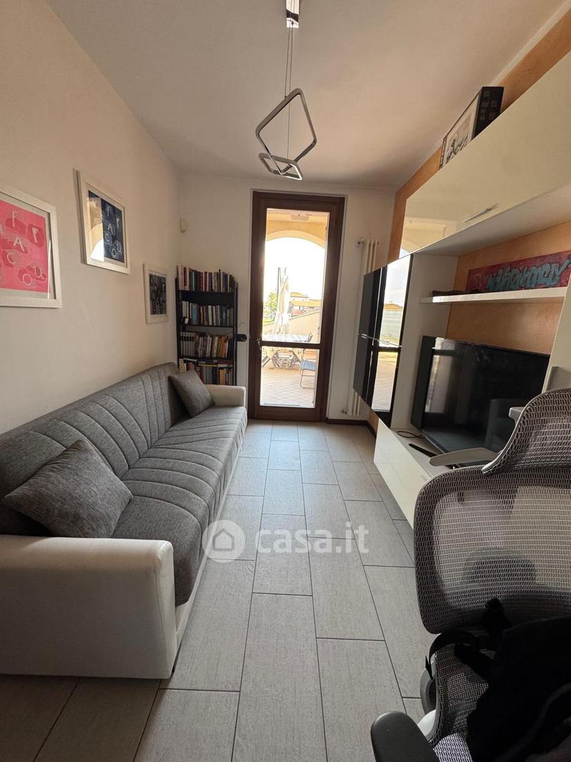Trilocale in Via Salerano 45 — foto 2 di 30