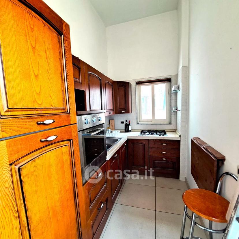 Trilocale in Via Aniello Falcone 46 — foto 3 di 19