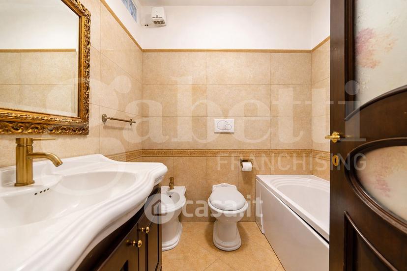Trilocale in Viale Monte Penice 10 — foto 16 di 26