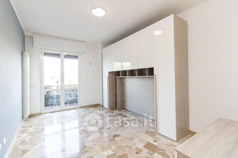 Trilocale in Via Martiri di Marzabotto 81 — foto 27 di 28