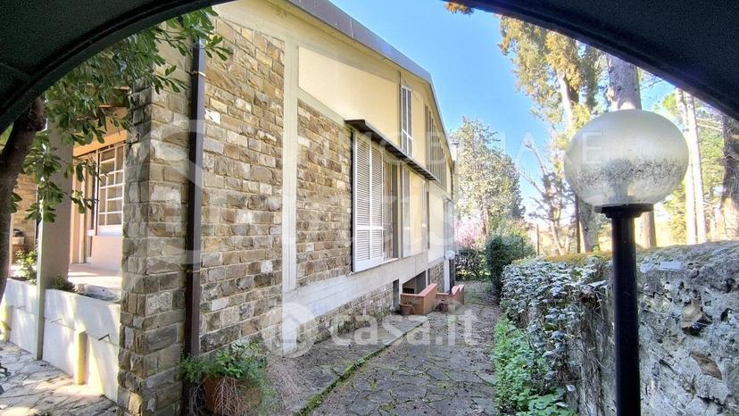 Villa in Via dei Cappuccini — foto 10 di 58